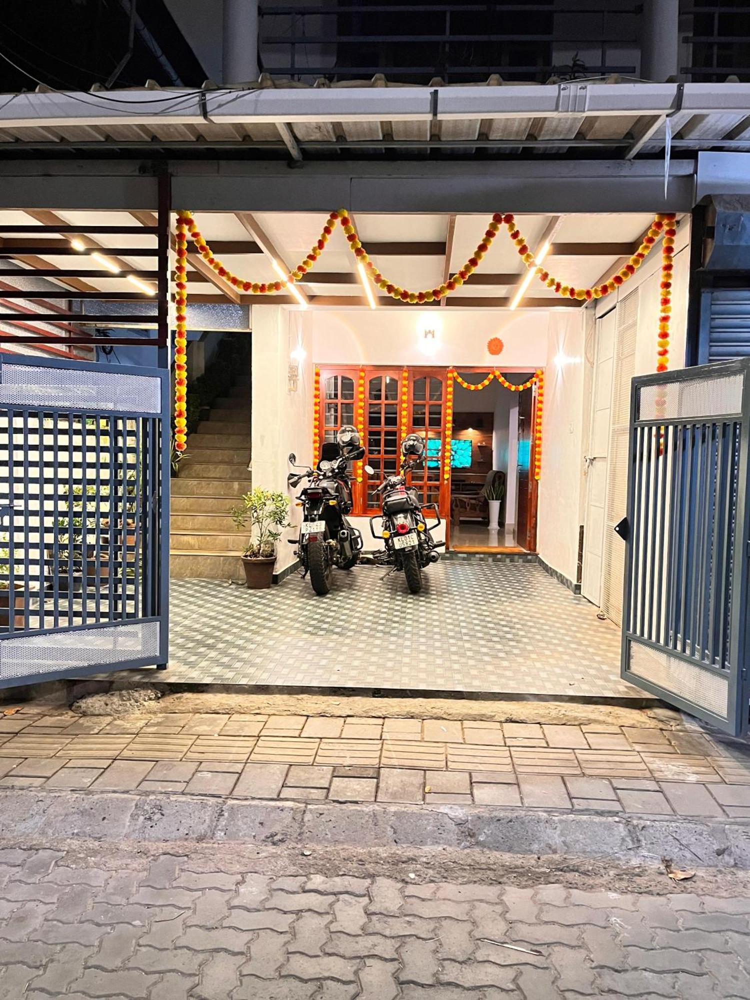 Heather Home Stay Kochi Екстер'єр фото