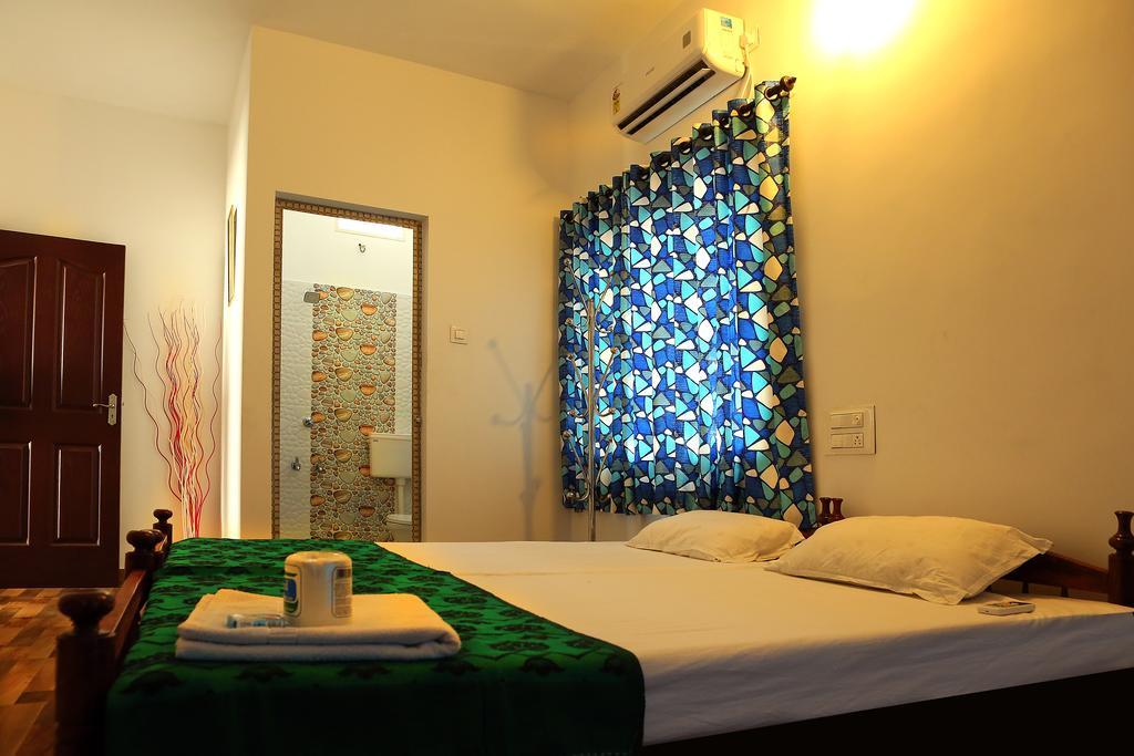 Heather Home Stay Kochi Екстер'єр фото