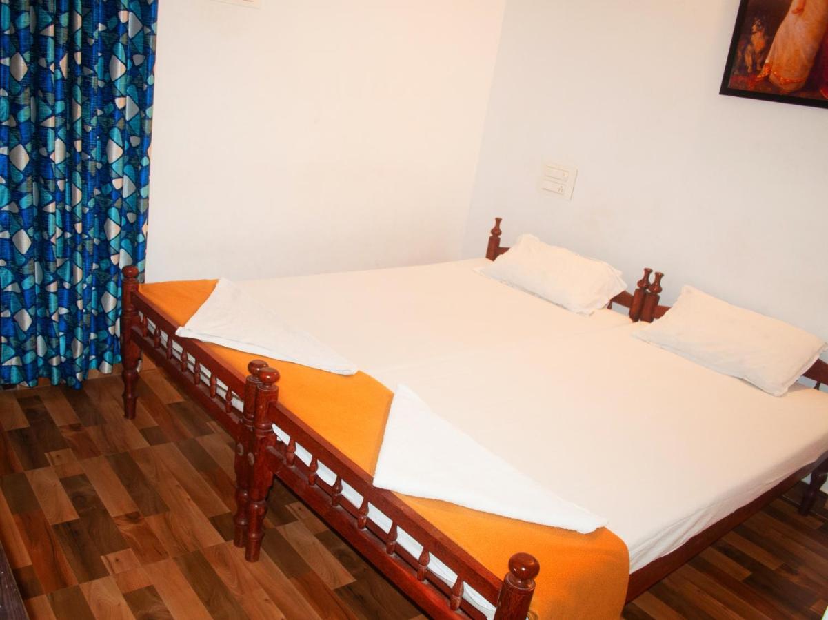 Heather Home Stay Kochi Екстер'єр фото